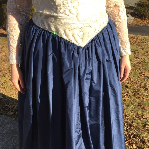 Cinderella ball gown - Picture 5 of 8